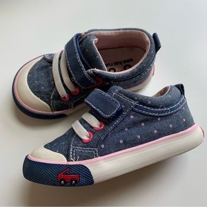 See Kai Run Polka Dot Chambray Velcro Sneakers